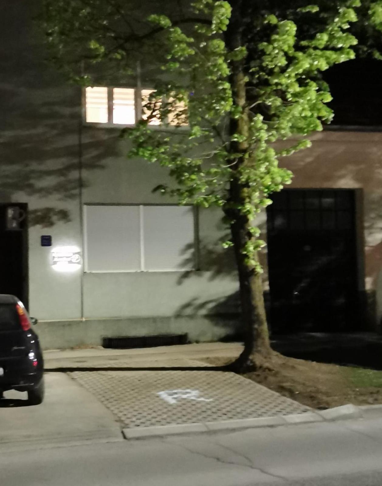 Apartman „Karolina” Nova Gradiska Eksteriør bilde